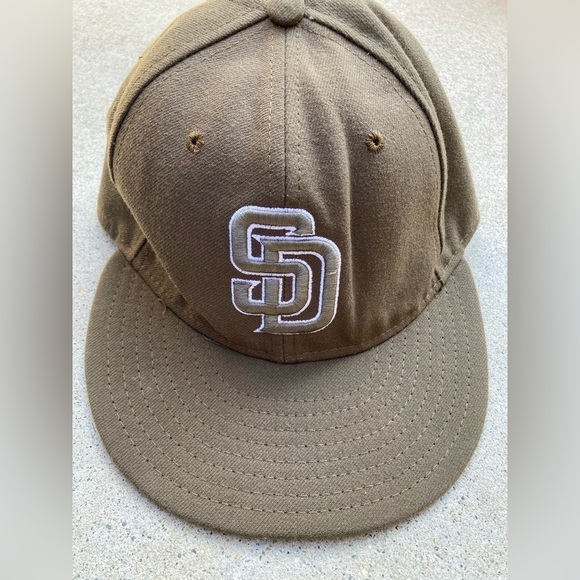 Men's New Era 59Fifty San Diego Padres Green Fitted Cap 6 7/8 MLB Baseball Field - Picture 1 of 11